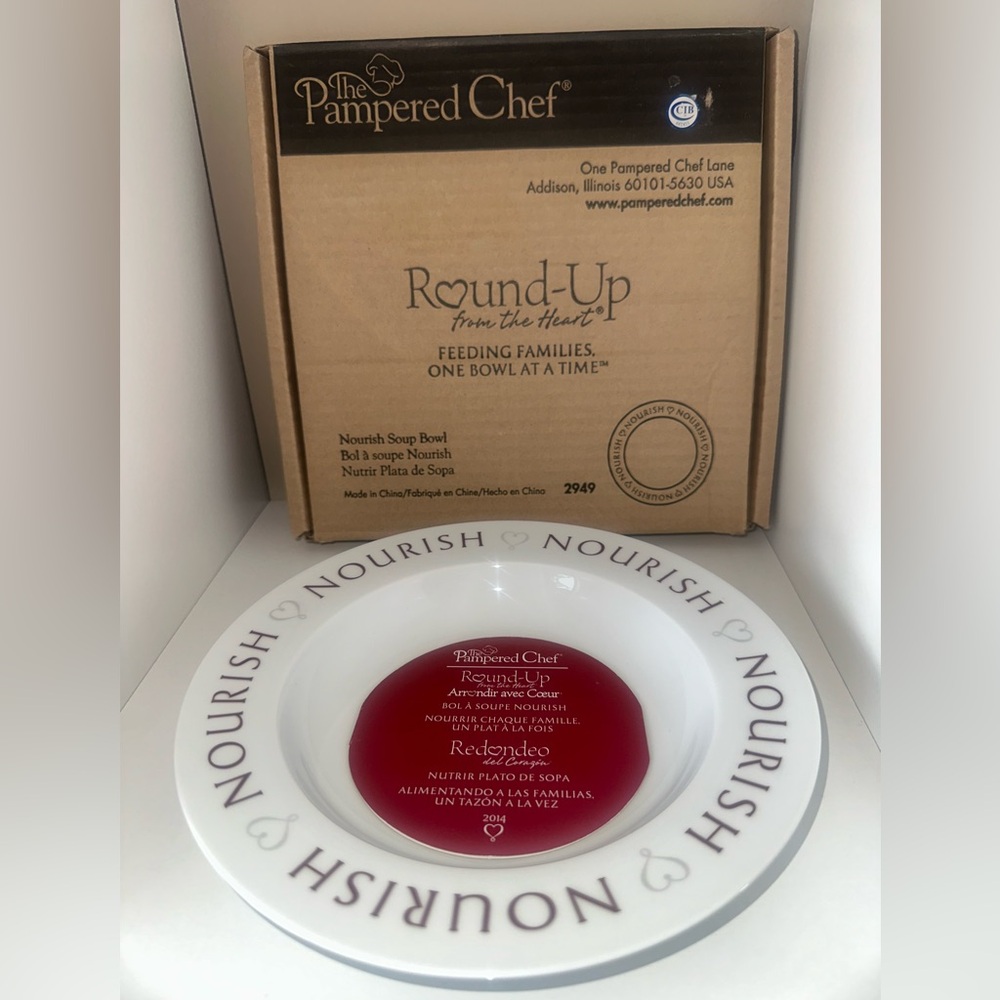 Pampered Chef Nourish Soup Bowl 2014 Round Up From the Heart NIB